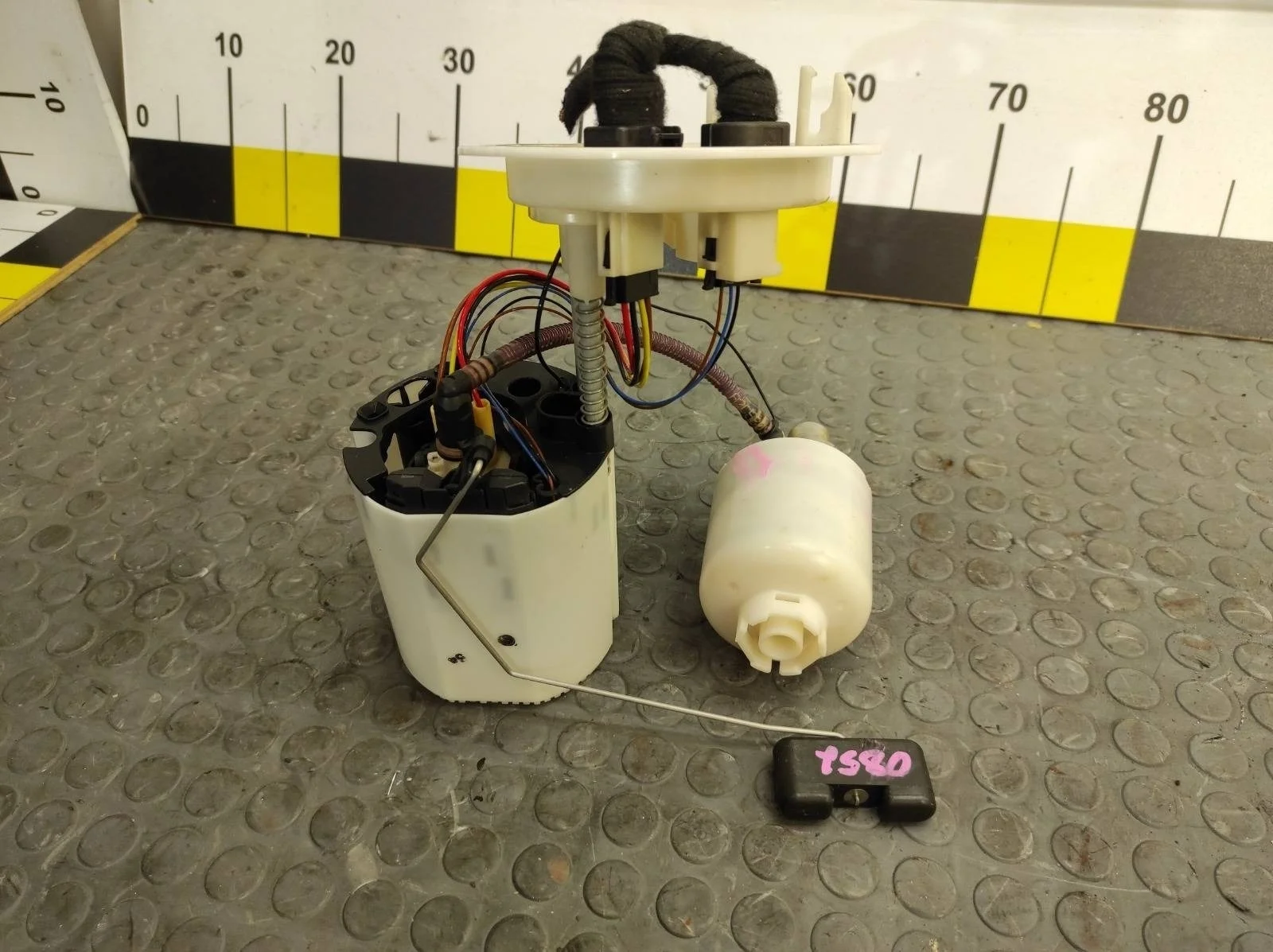 Насос топливный AUDI A5 2010 8T