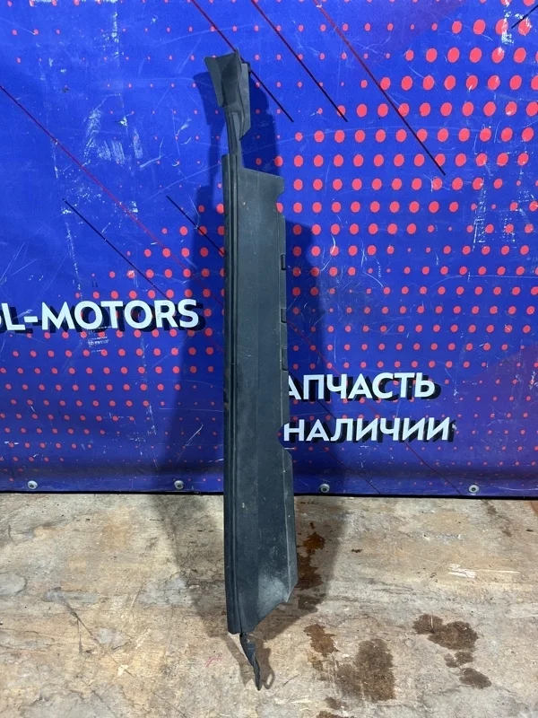 Пыльник крыла Toyota Land Cruiser 2007-2012