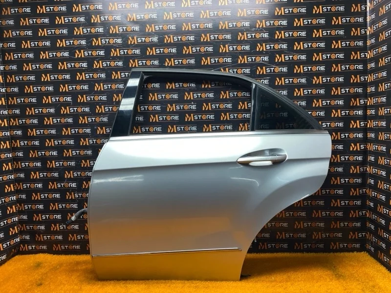 Дверь Mercedes-Benz -class 2013 W212