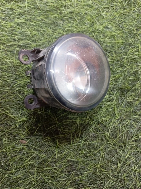 Фара противотуманная Renault Megane 2008 8200074008 К4М