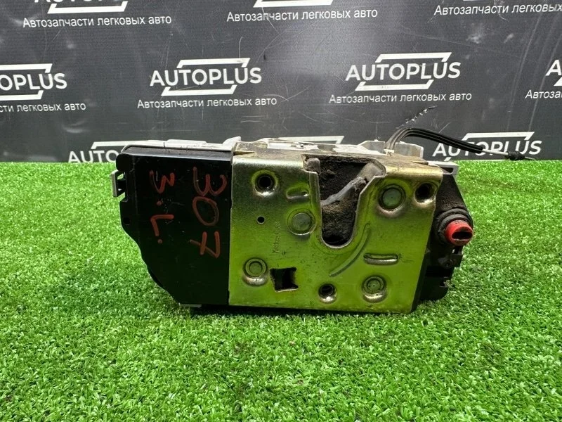 Замок двери Peugeot 307 2005 9137A0 ХЭТЧБЕК 1.6 NFU, задний левый