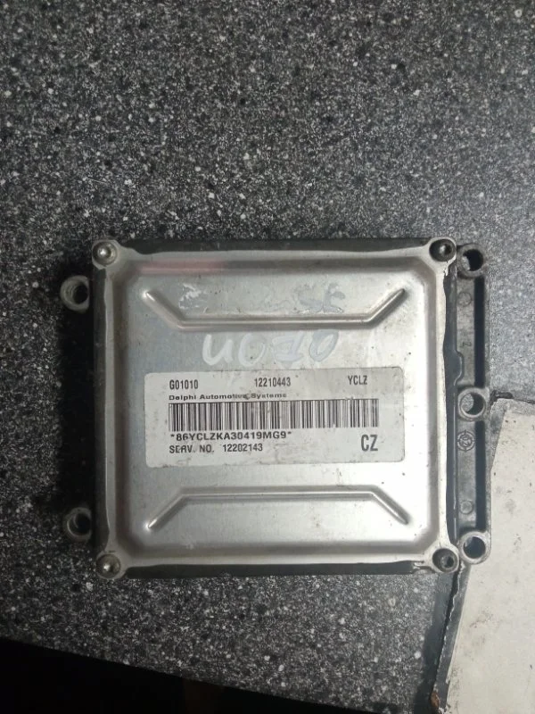 Блок управления двигателем Opel Astra G