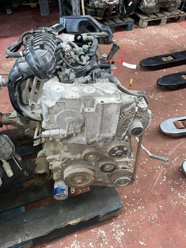 Двигатель Nissan 2.5