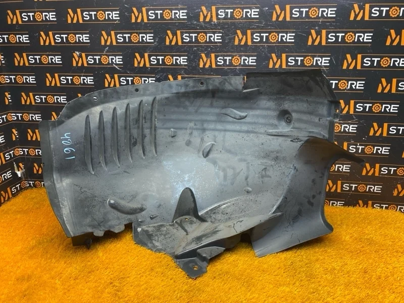 Подкрылок Mercedes-Benz -Class 2007 W204