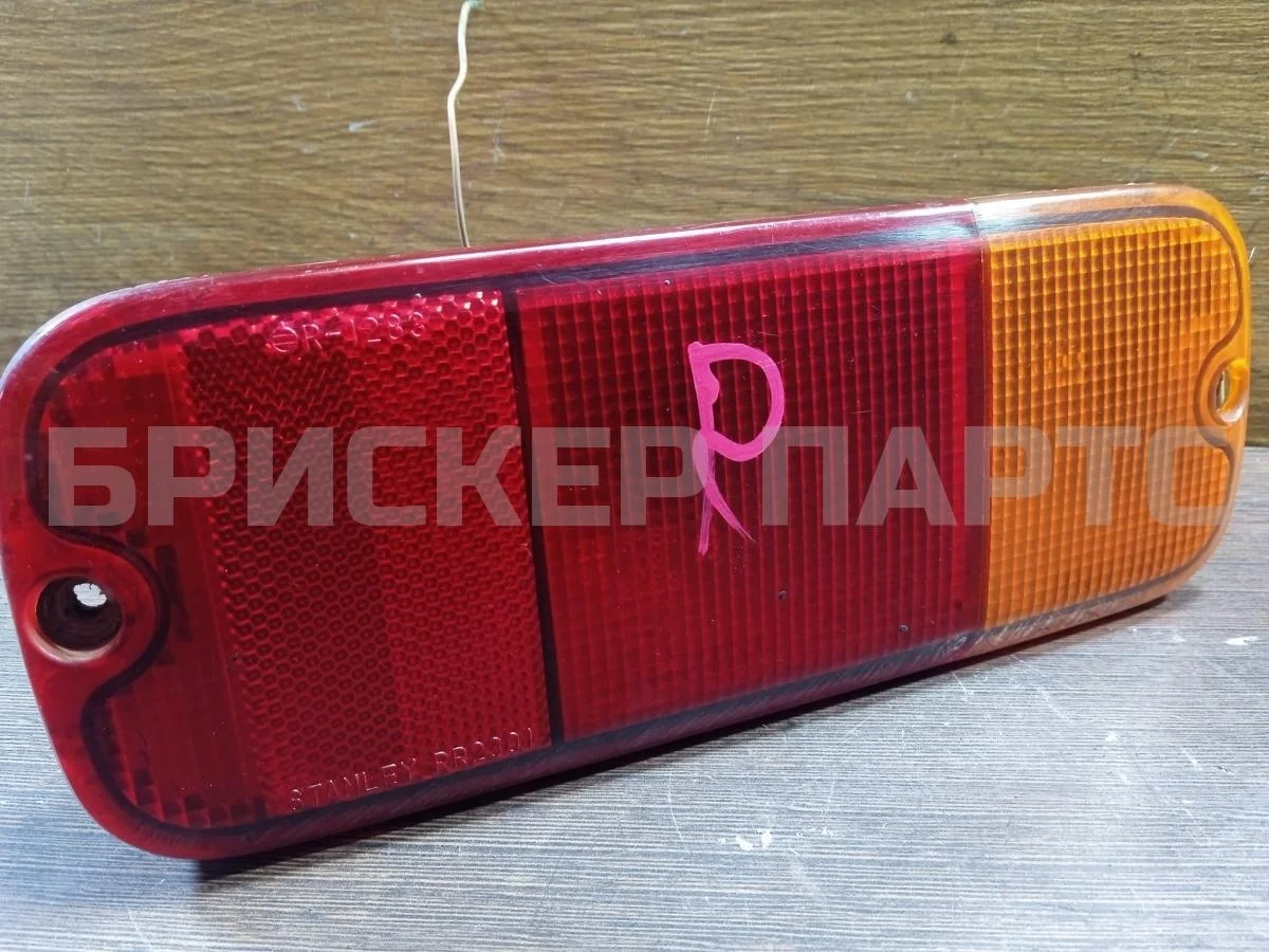 Фонарь задний правый Сузуки Гранд Витара 1