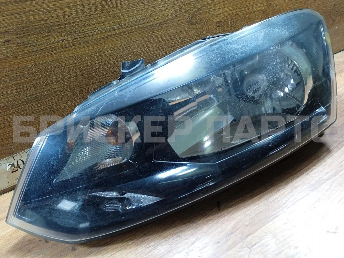 Фара левая Фольксваген Поло 5  Mk5 6R1