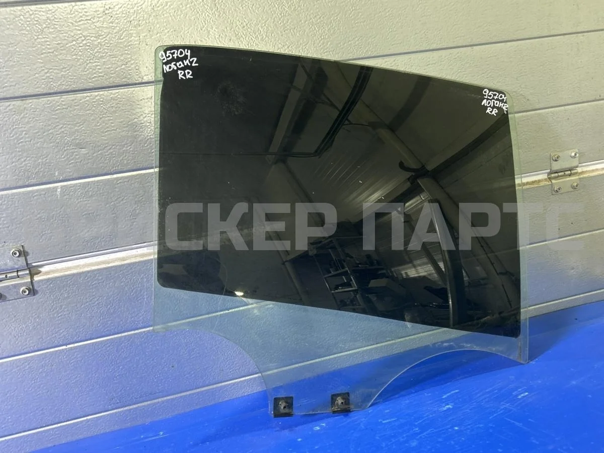 Стекло двери задней Рено Логан 2  L8
