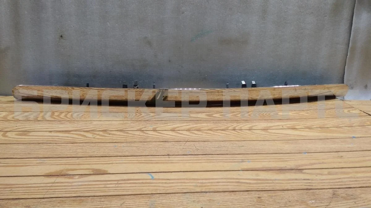 Накладка крышки багаж Mercedes (Мерседес) M-класс W164 (ML)