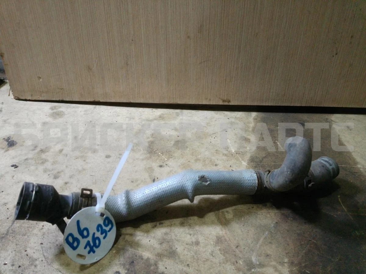Патрубок Фольксваген Пассат Б6