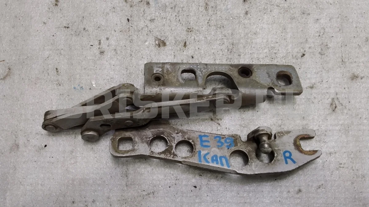 Петля капота правая БМВ 5 серия E39