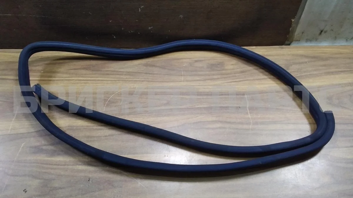 Уплотнитель двери Mercedes (Мерседес) Ц-класс W202