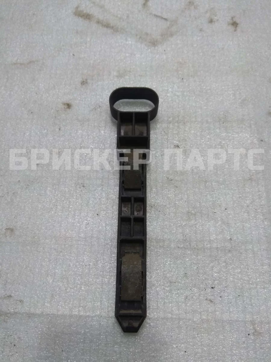 Крепеж фары Вольво S60 2