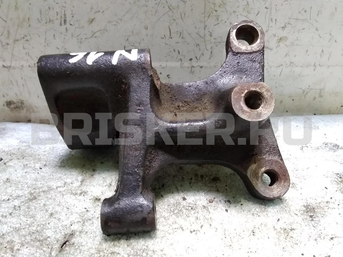Кронштейн двигателя прав Ниссан Альмера 2  (N16)