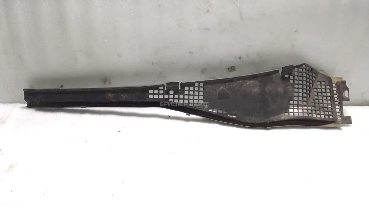 Жабо левая часть Рено Логан 1  LS0G/LS12