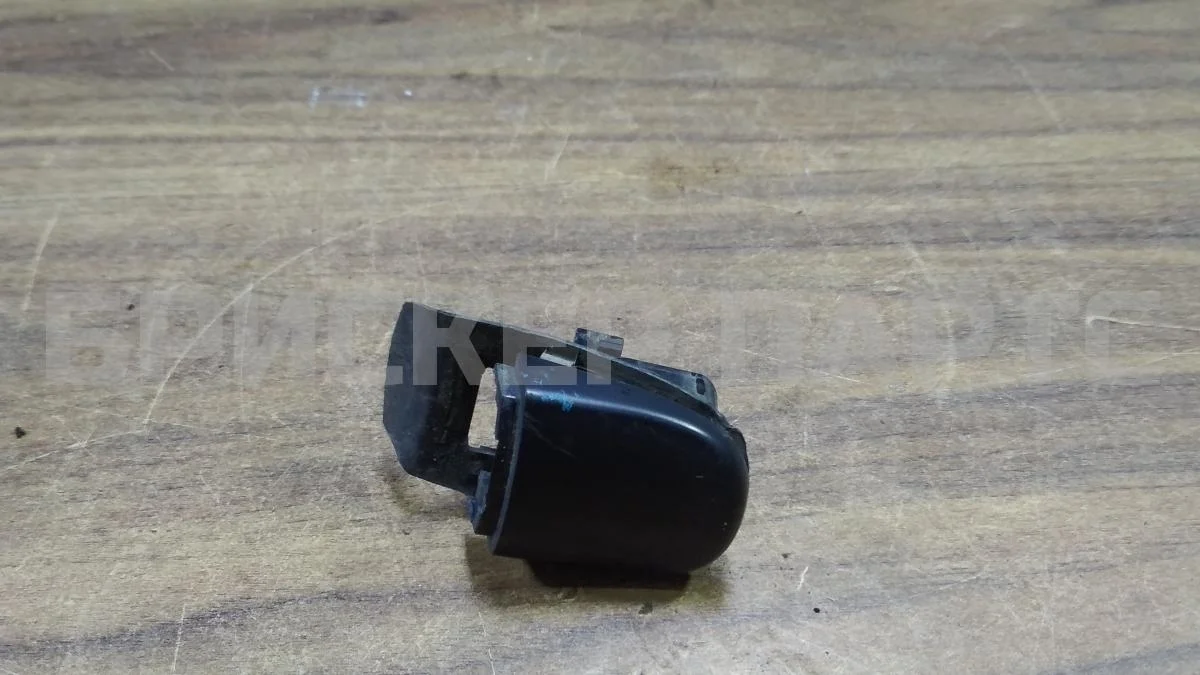 Накладка ручки правой Фольксваген Поло 5  Mk5 6R1