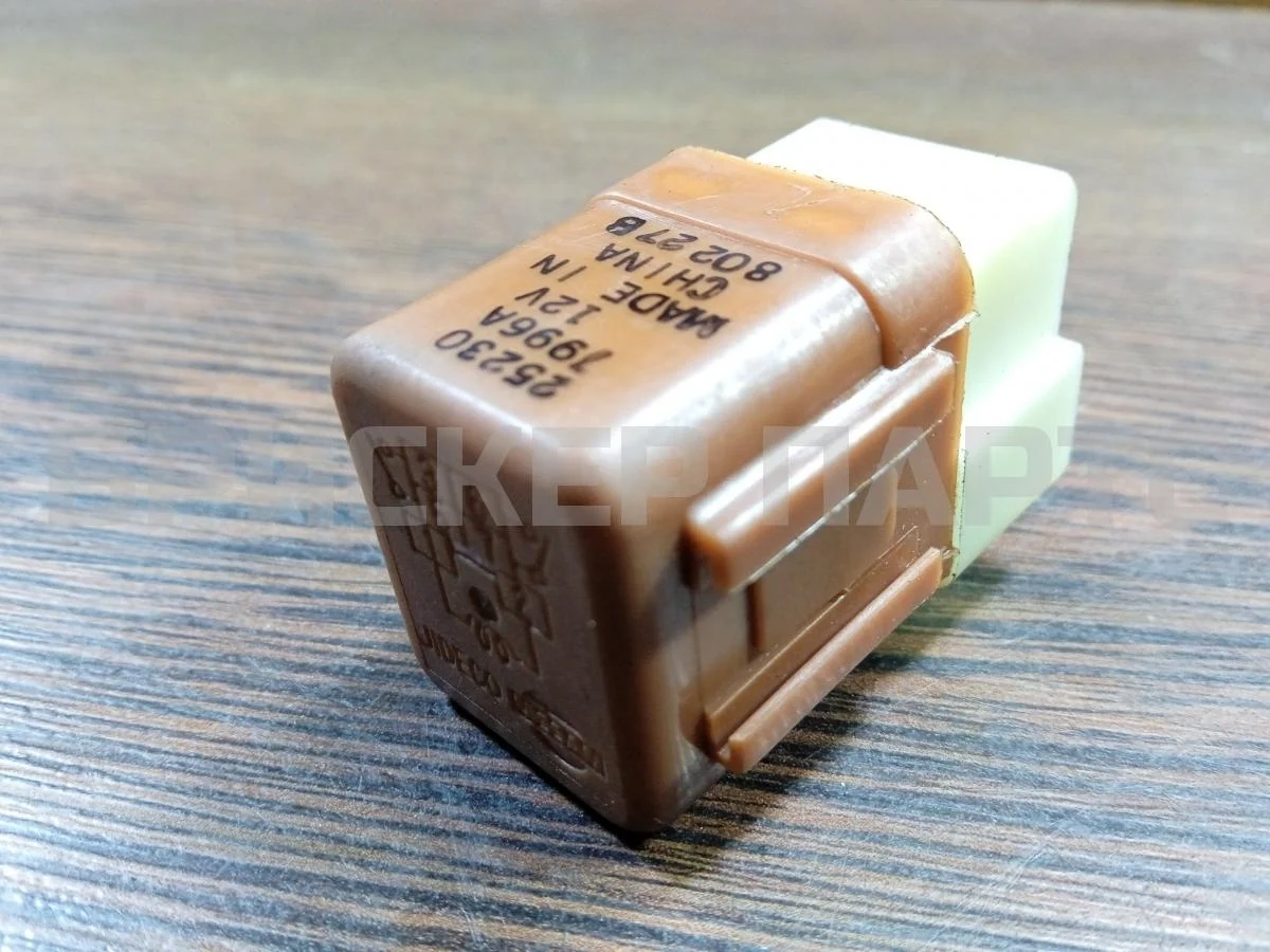 Реле-регулятор напряж Рено Колеос 1  Y