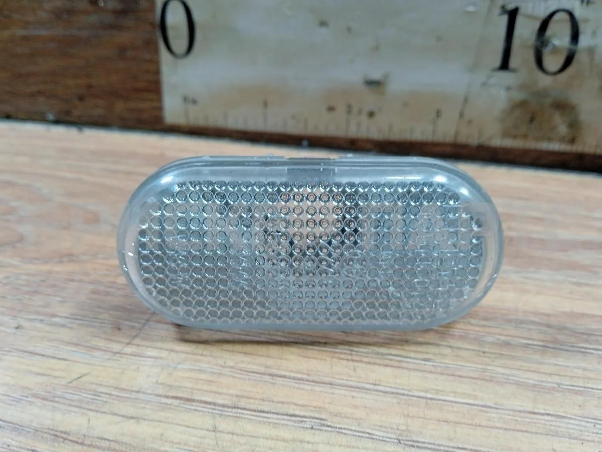 Повторитель в крыло Рено Логан 1  LS0G/LS12