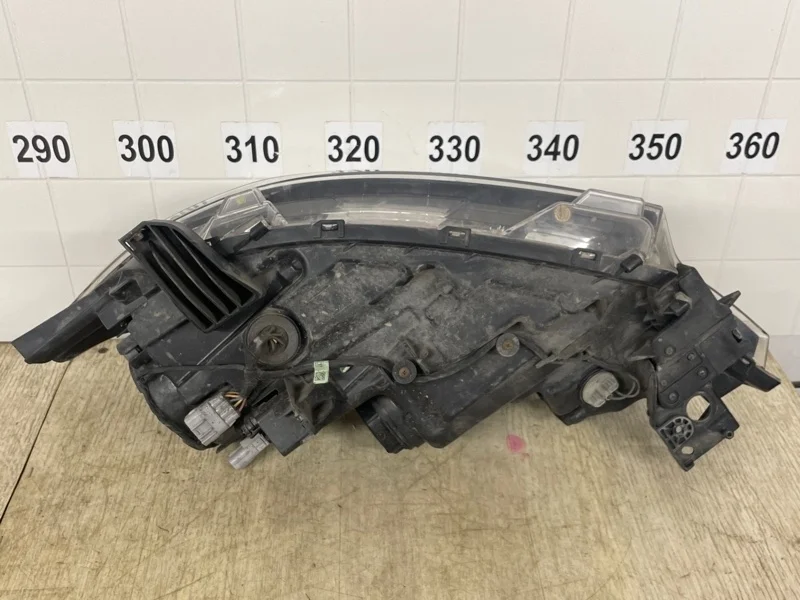 Фара MITSUBISHI OUTLANDER 3 2015 2016 2017 2018 2019 2020 2021 GF
