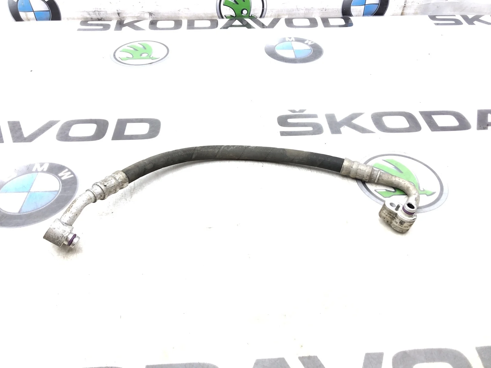 Трубка кондиционера короткая Skoda Octavia 2011 1K0820721BE A5 (1Z) 1.6 BSE
