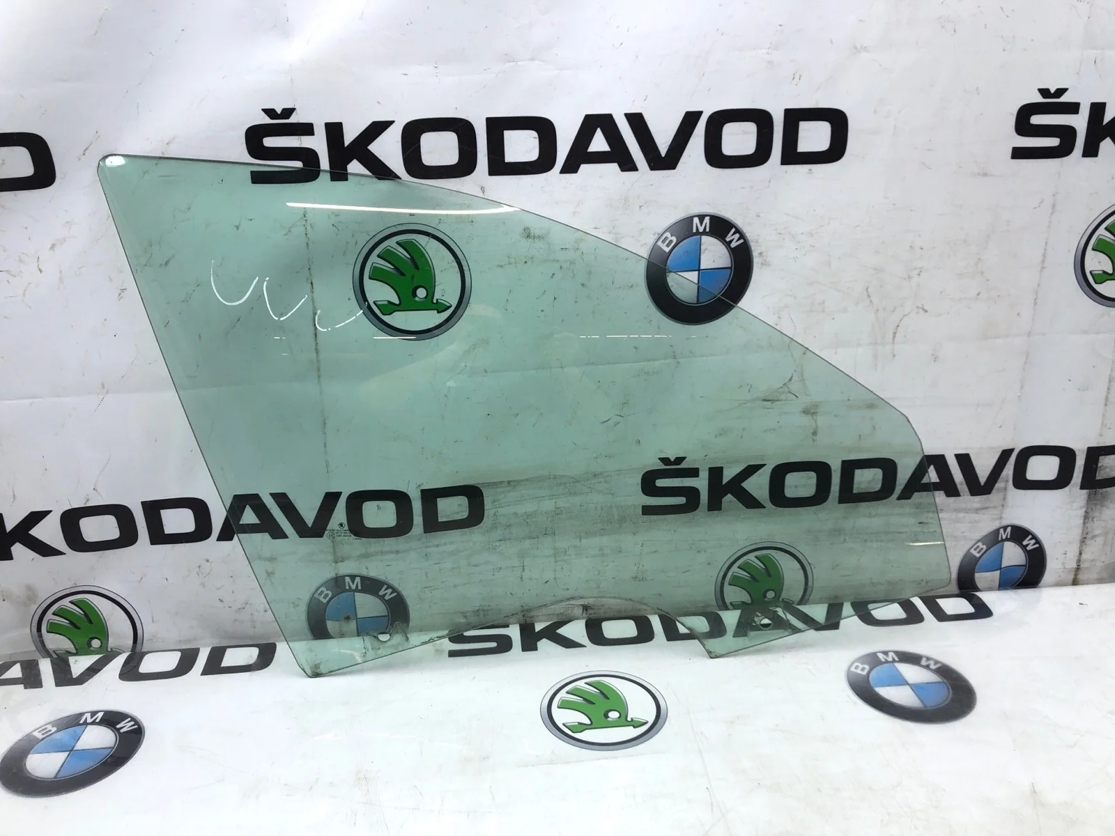 Стекло двери Skoda Octavia 2011 1Z0845202A A5 (1Z) 1.6 BSE, переднее правое