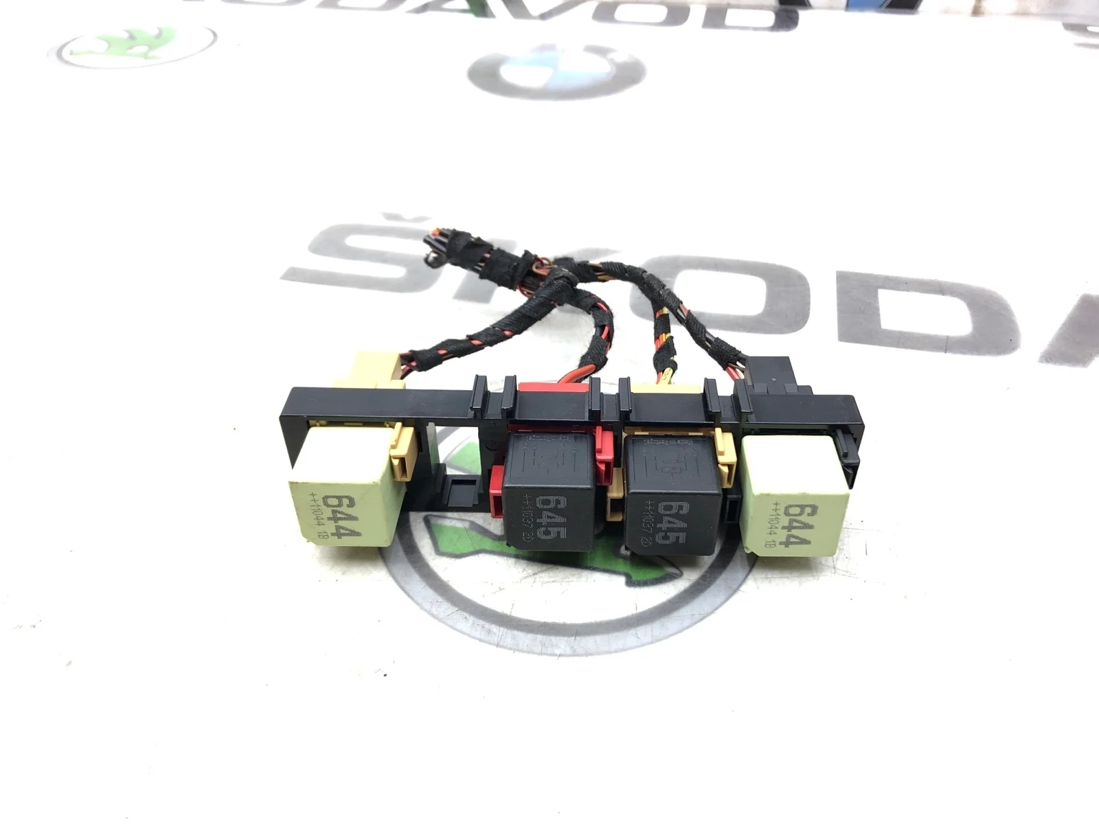 Блок предохранителей Skoda Yeti 2011 4H0951253A 5L 1.8 CDAB