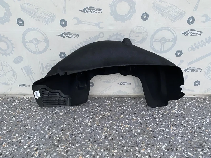Подкрылок задний правый Mercedes W251