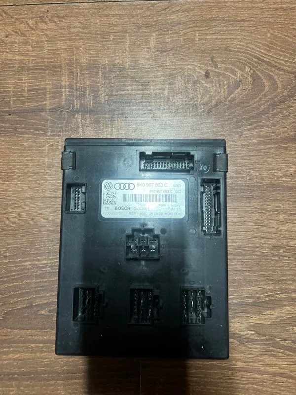 Блок бортовой сети Audi A4 2008 B8