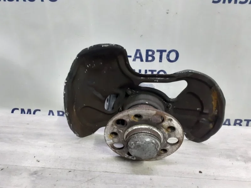 Кулак поворотный Mercedes-Benz E-Class A2043320101 C207 1.8T, передний левый
