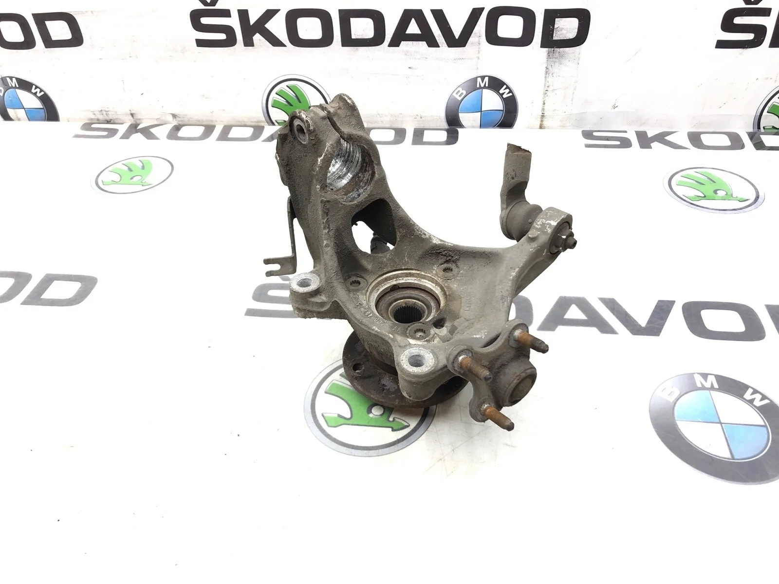 Кулак поворотный Skoda Octavia Rs 2013 5Q0407254A A7 (5E) 2.0 CUPA, передний правый