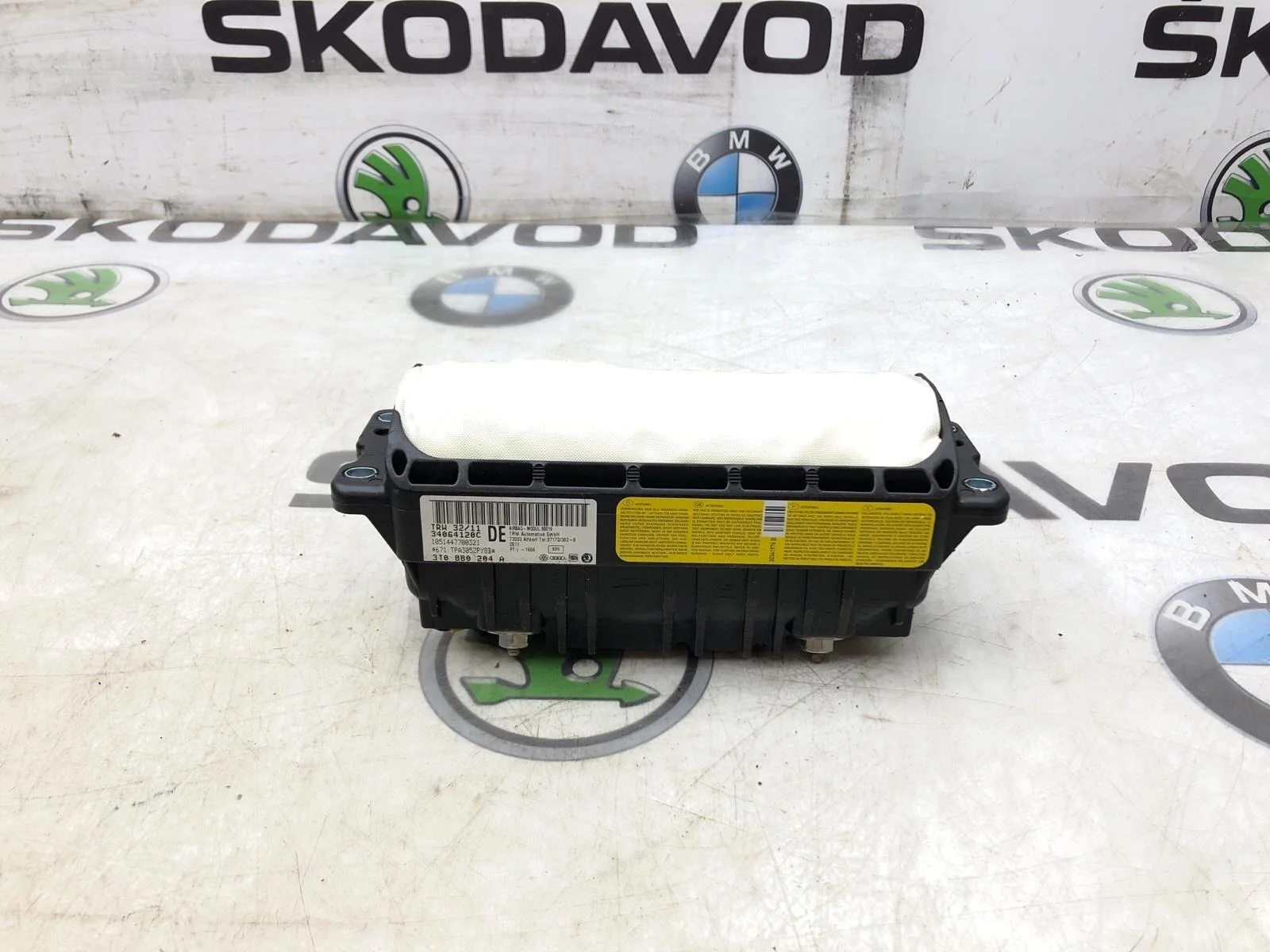 Подушка безопасности пассажира Skoda Yeti 2011 3T0880204A 5L 1.8 CDAB