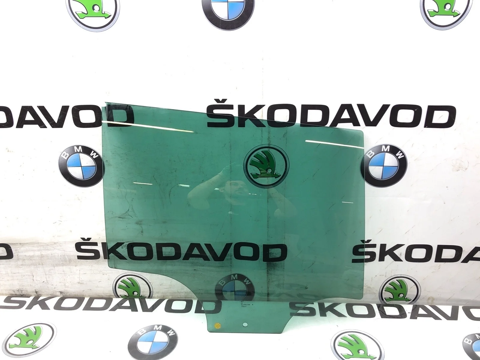 Стекло двери Skoda Yeti 2011 5L0845206B 5L 1.8 CDAB, заднее правое
