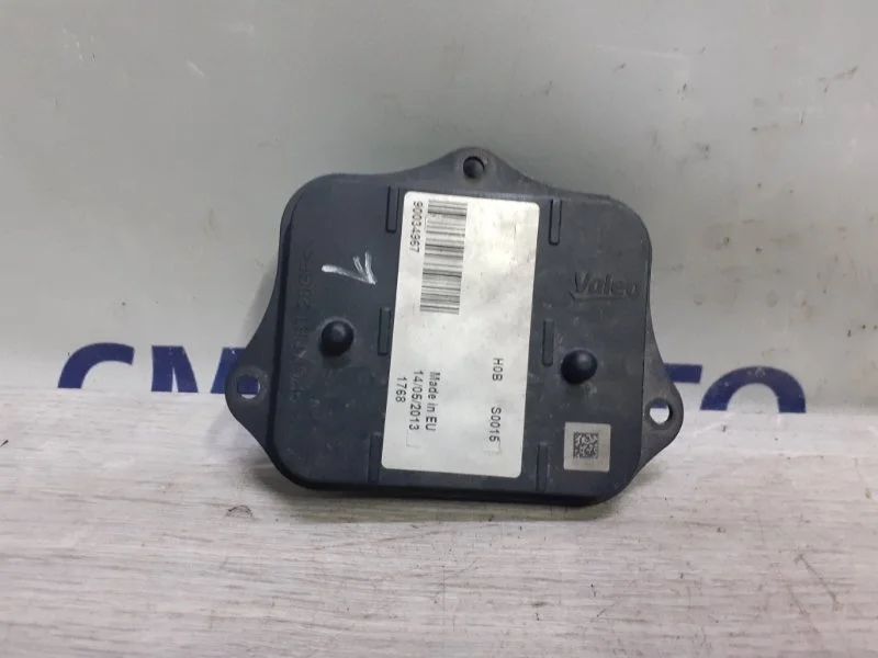 Блок управления фарой Volvo S60 31395908 S60, передний левый
