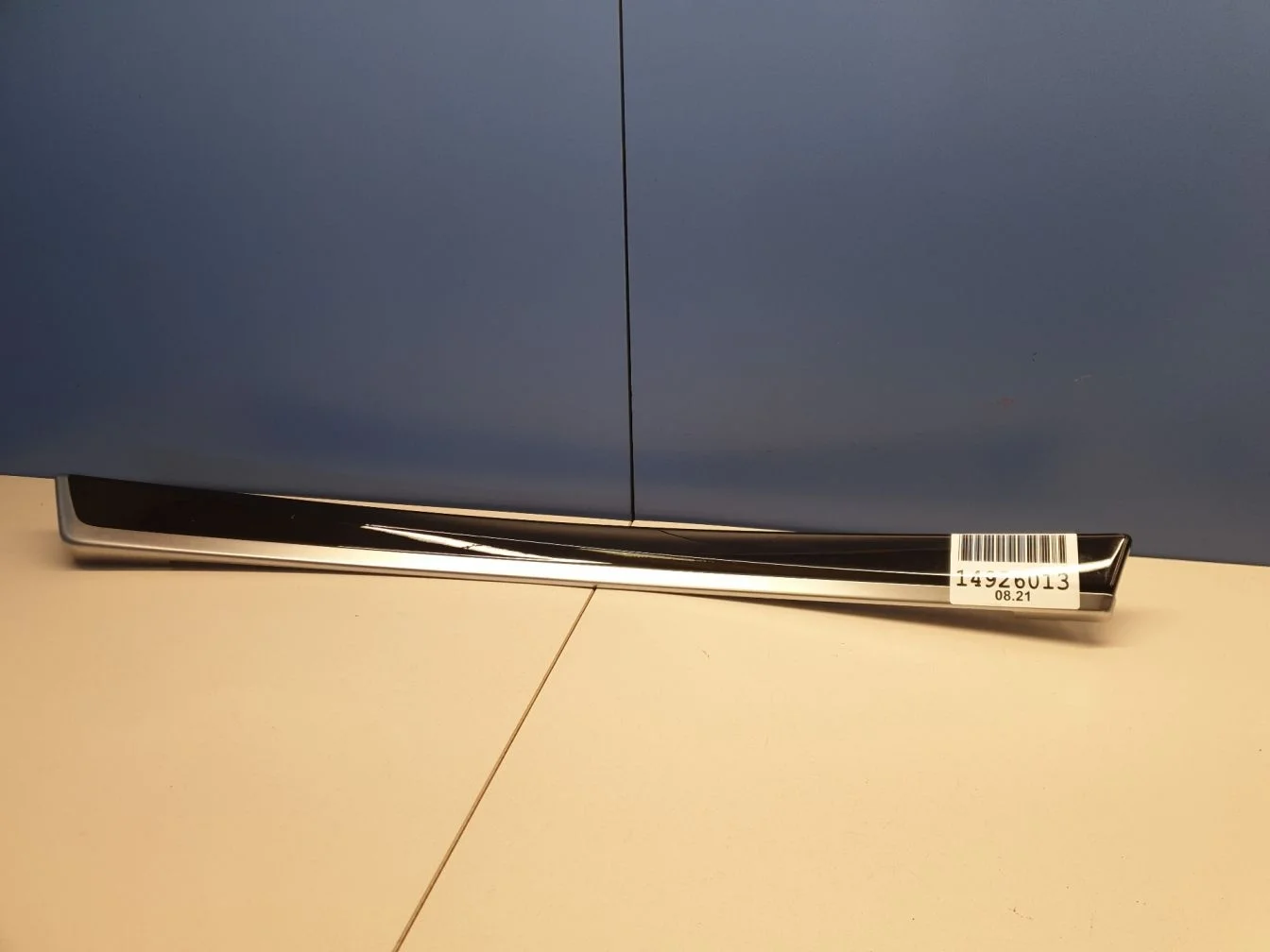 Молдинг обшивки двери передний правый для BMW 5 F10 2009-2017