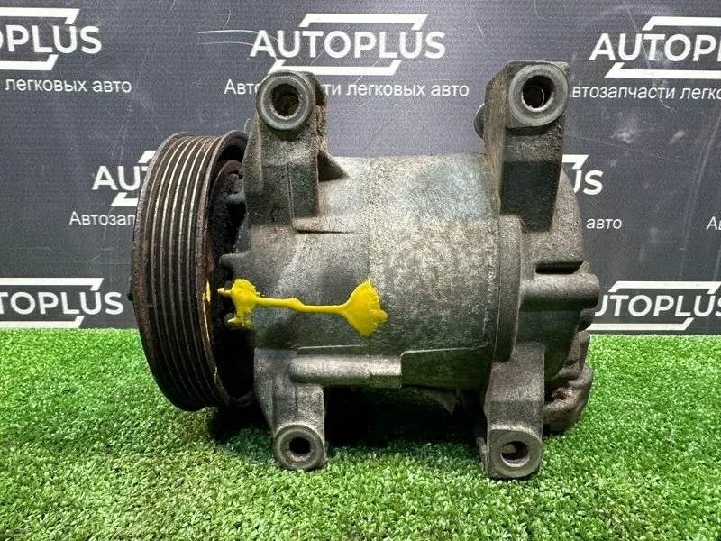 Компресcор кондиционера Nissan Almera 2000 926009F501 N16 1.5 QG15