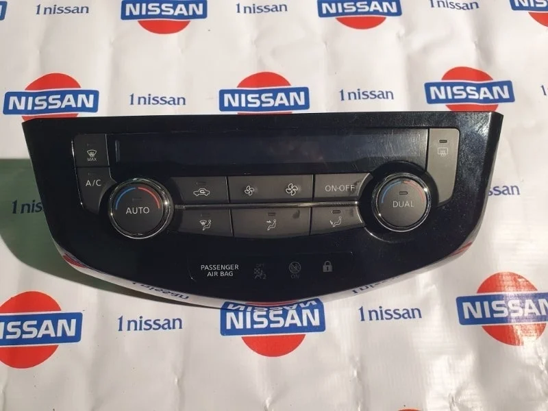 Блок управления климатической установкой Nissan X Trail 2015 275004EA0A T32 R9M, передний