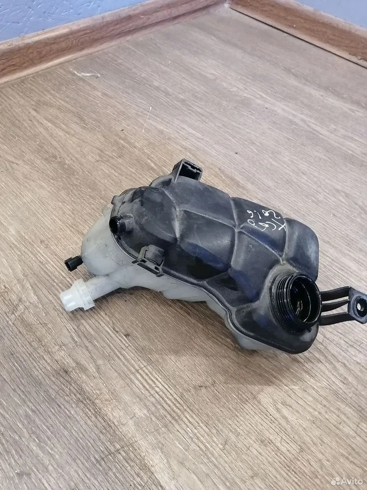 Бачок расширительный volvo xc60