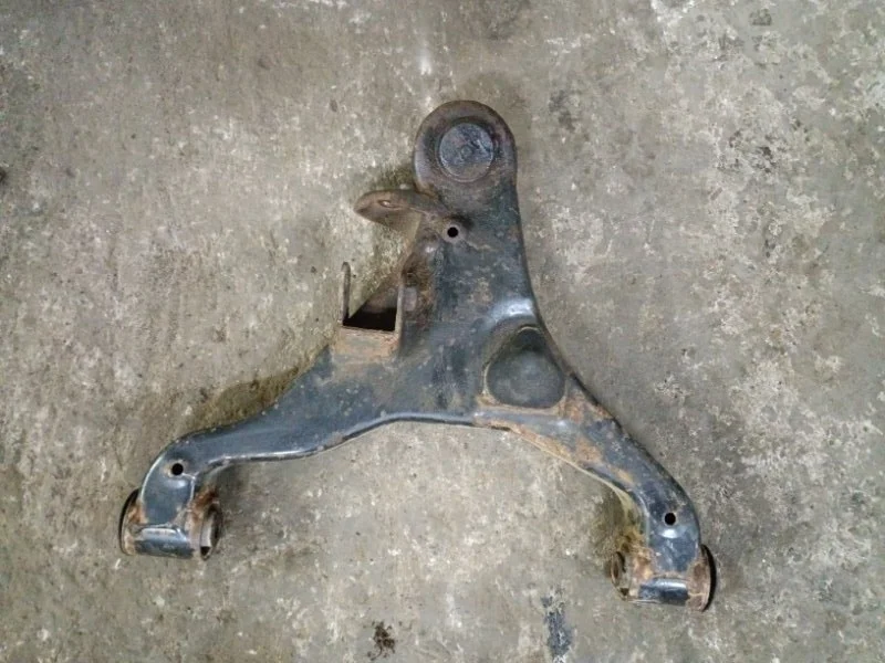 Рычаг передний правый Nissan Pathfinder (R51M) 2004-2013 2010