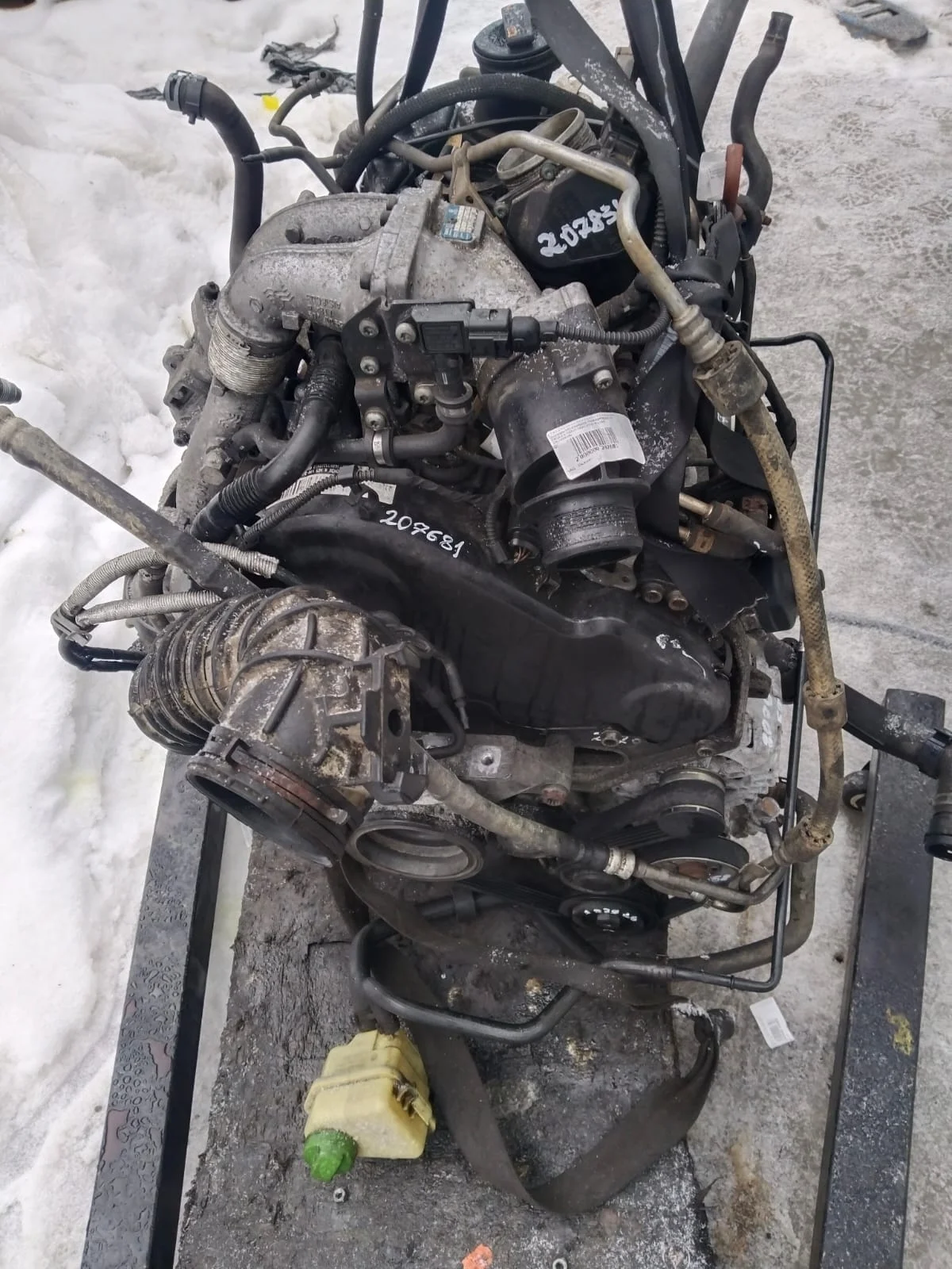 Шланг топливный обратки VOLKSWAGEN TRANSPORTER T5 CFCA 2,0 132KW/180лс 2010- б/у TRANSPORTER T5(2003-2015)