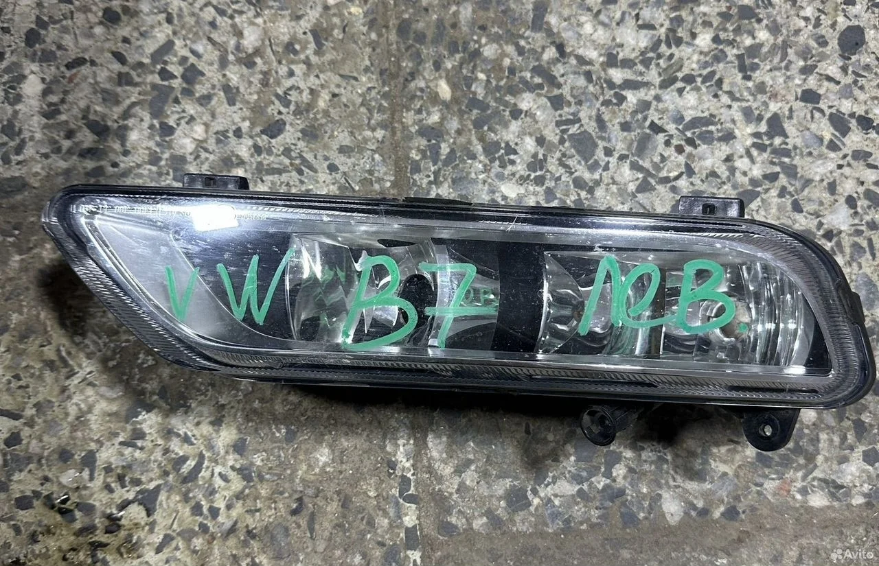 Противотуманная фара левая vw passat b7