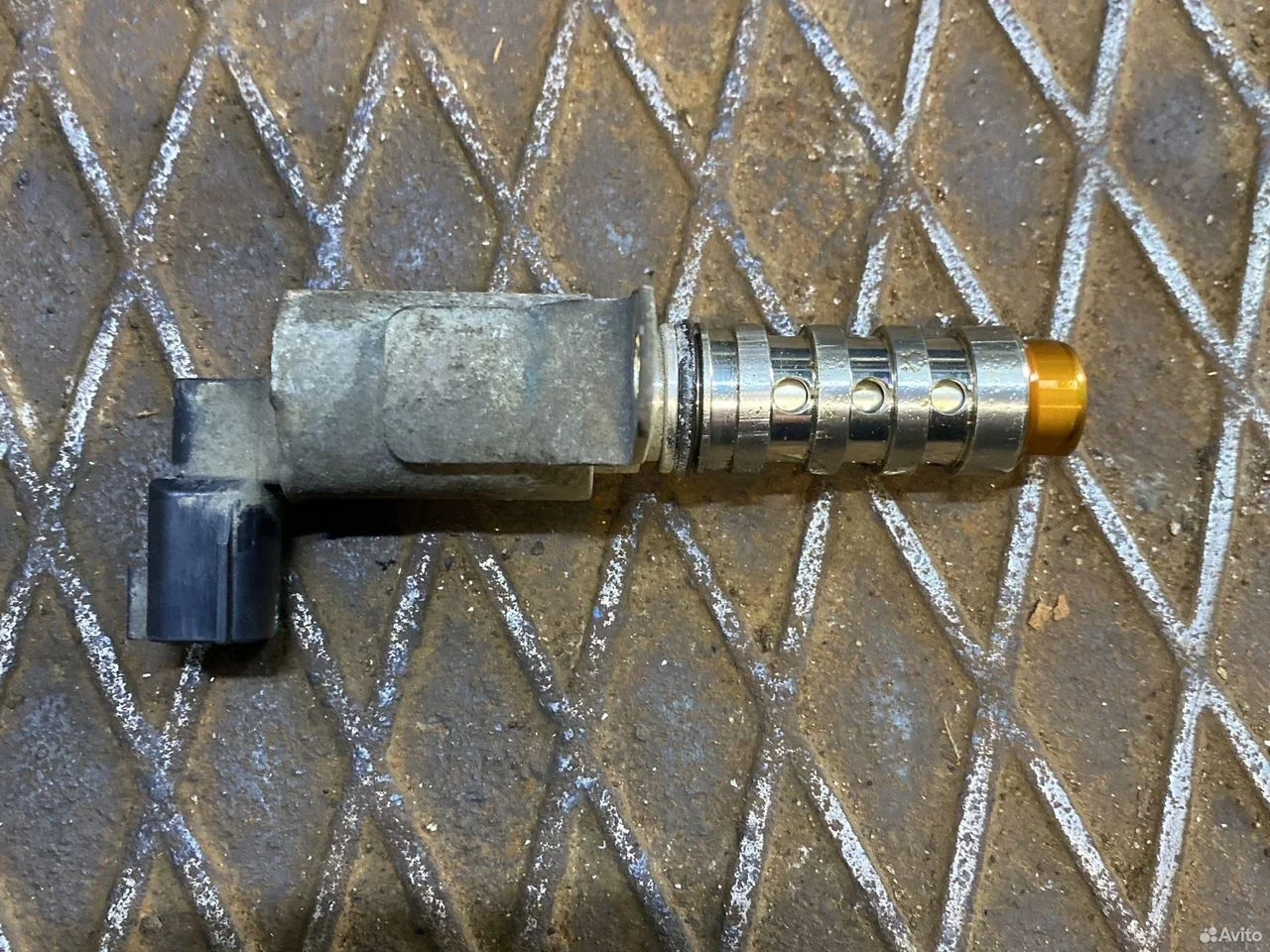 Электромагнитный клапан фазорегулятора nissan