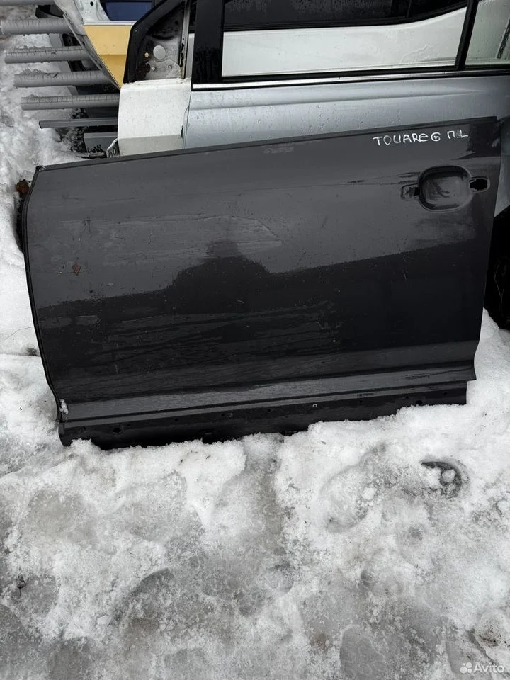 Дверь передняя левая туарег 7l,порше 955,957 2003
