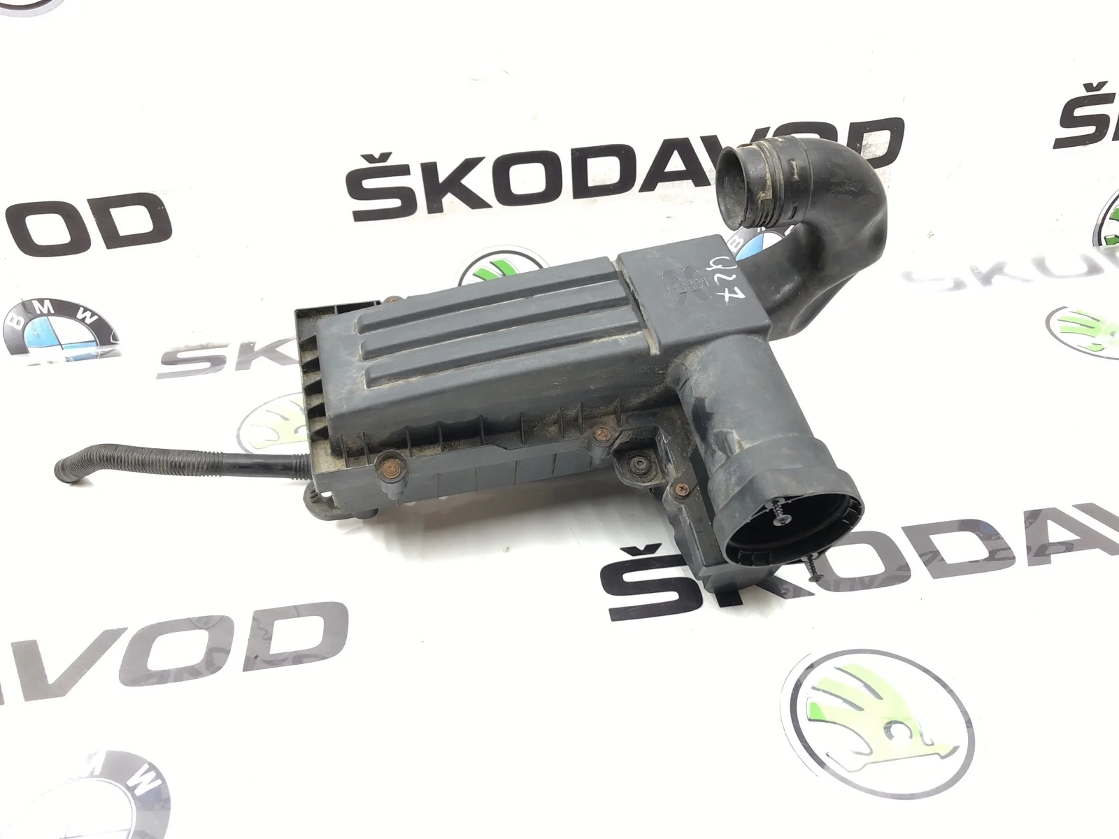 Корпус воздушного фильтра Skoda Octavia 2010 1K0129607AG A5 (1Z) 1.8 CDAB