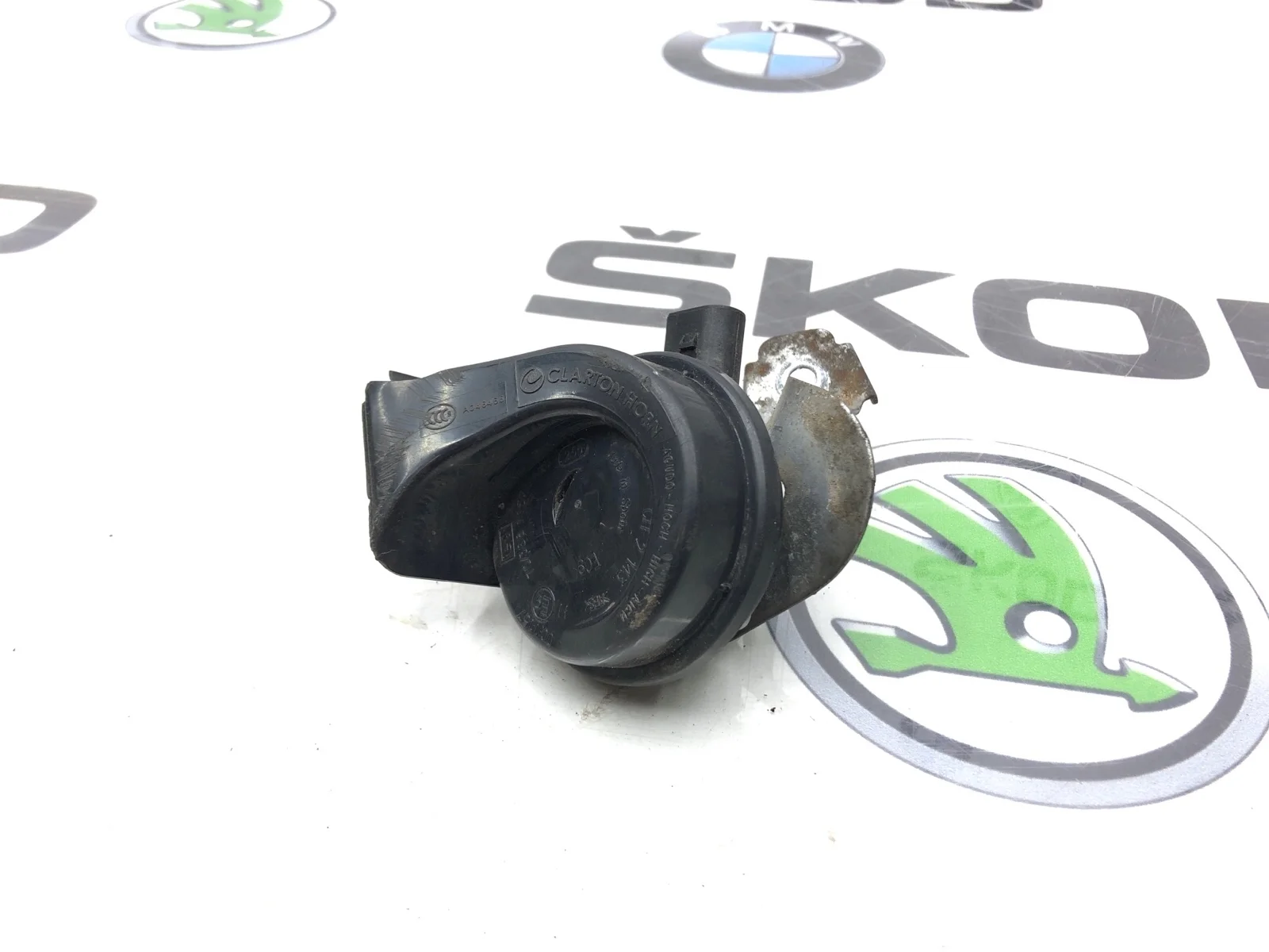 Сигнал Skoda Yeti 2011 1K0951223B 5L 1.8 CDAB