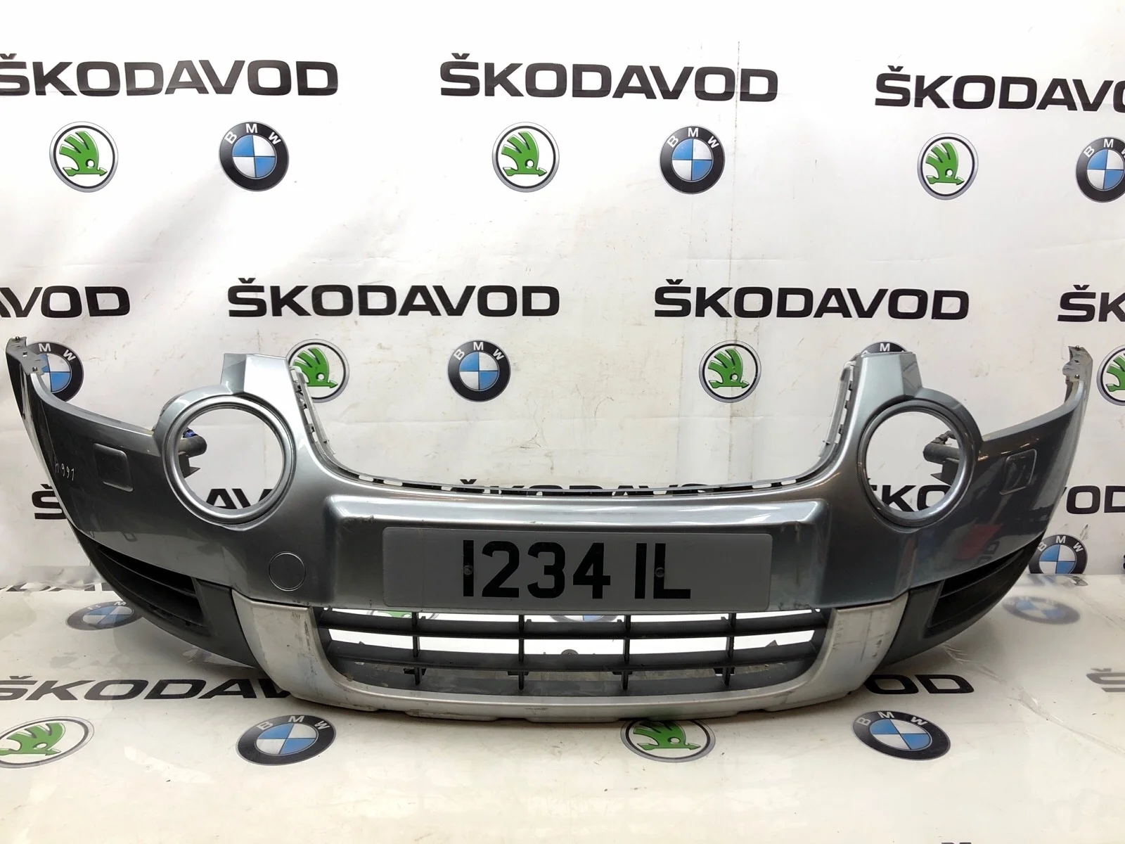 Бампер Skoda Yeti 2011 5L0807221B 5L 1.8 CDAB, передний