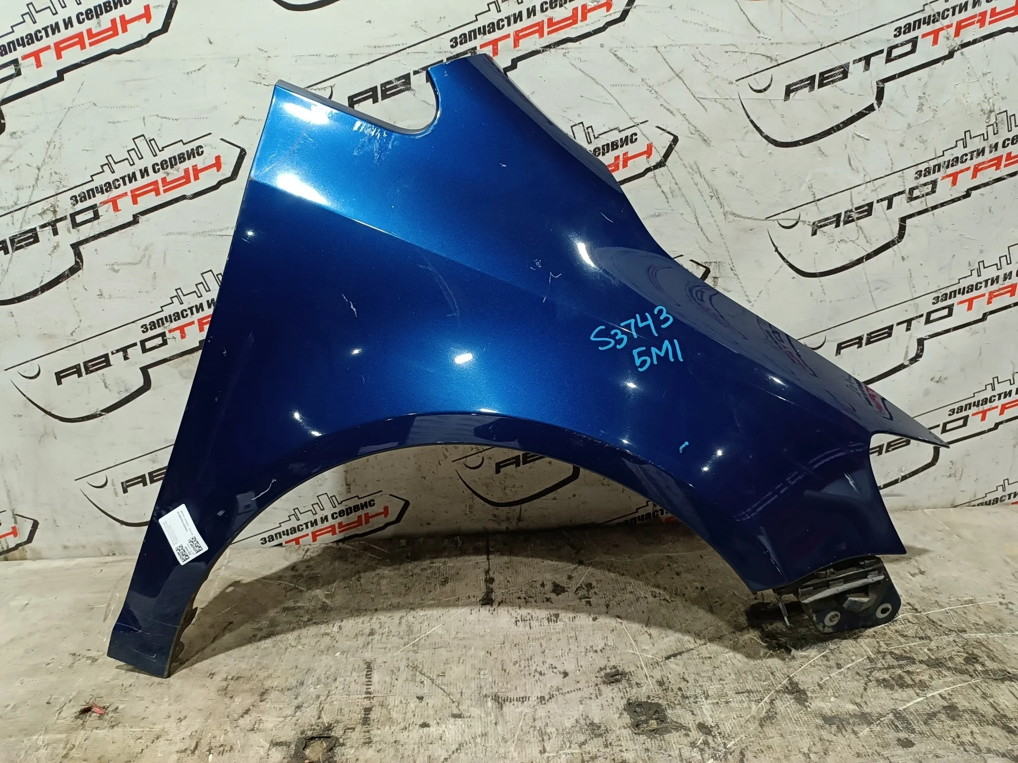 КРЫЛО VOLKSWAGEN GOLF PLUS 5M1 MK5 5M0821022 ПЕРЕДНЕЕ ПРАВОЕ темно-синий, LD5Q S3743