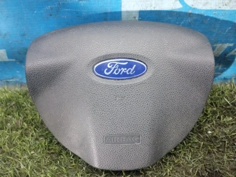 Подушка безопасности в рулевое колесо Ford Focus 2