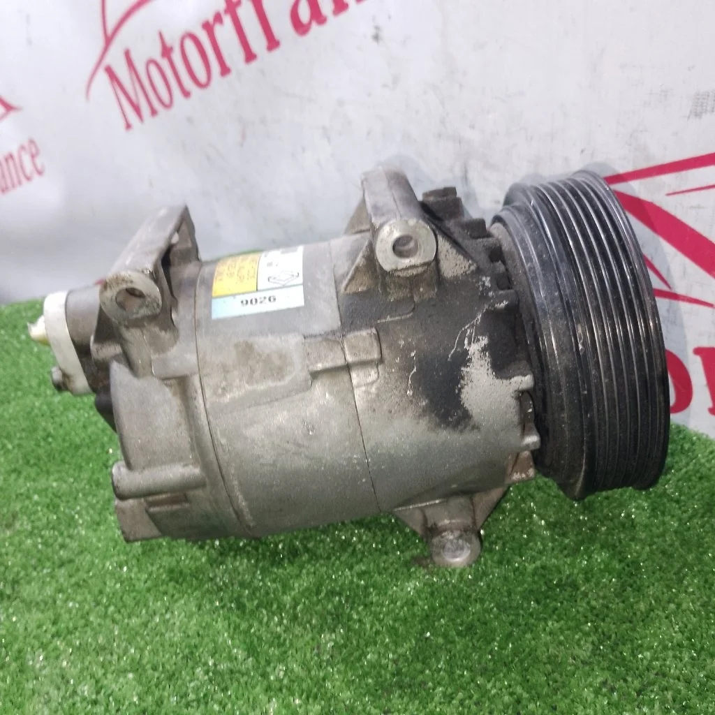 Компрессор кондиционера Renault Megane 8200050141 2 K4M