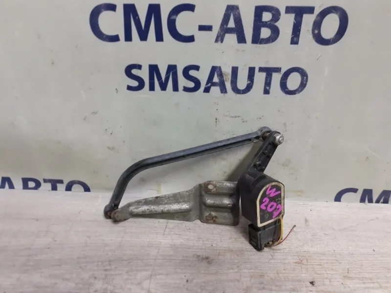 Датчик уровня подвески Mercedes-Benz E-Class A2045401917 C207 1.8T, передний левый