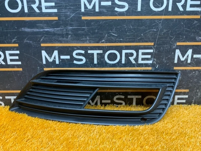 Оправа туманки Audi A4 2013 B8/8K