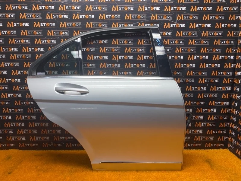Дверь Mercedes-Benz -Class 2007 W204